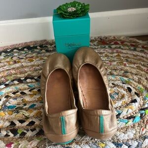 Woman’s Size US 11 Tieks